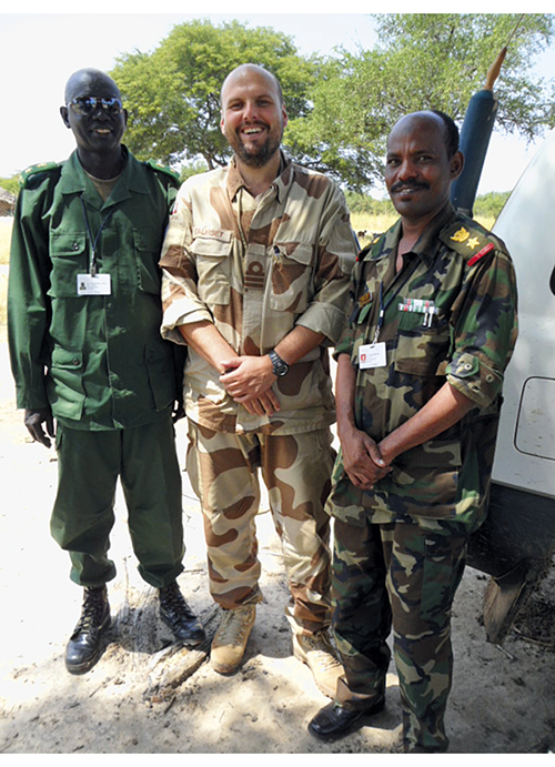 Figur 2.3 Norsk militærobservatør Frode Staurset i Abyei, Sudan/Sør-Sudan, 2011.