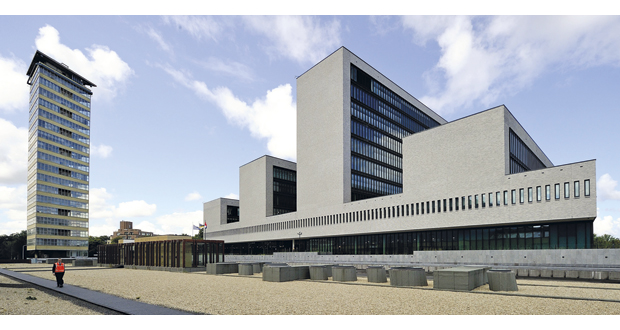 Figur 22.4 I juli 2011 åpnet Europol nye lokaler i Haag i Nederland. Norge har vært tilknyttet Europol siden 2001, og har til en hver tid norske tjenestemenn utplassert ved hovedkontoret. 