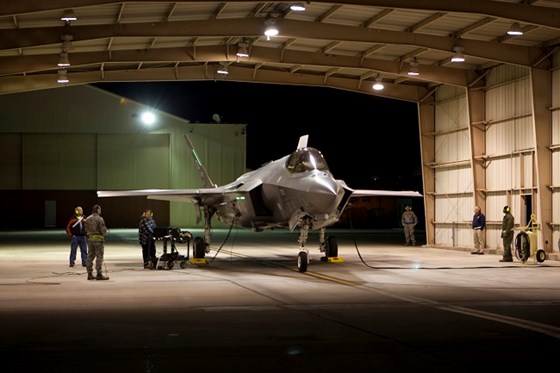 Riksrevisjonen har undersøkt personellutfordringen rundt F-35.