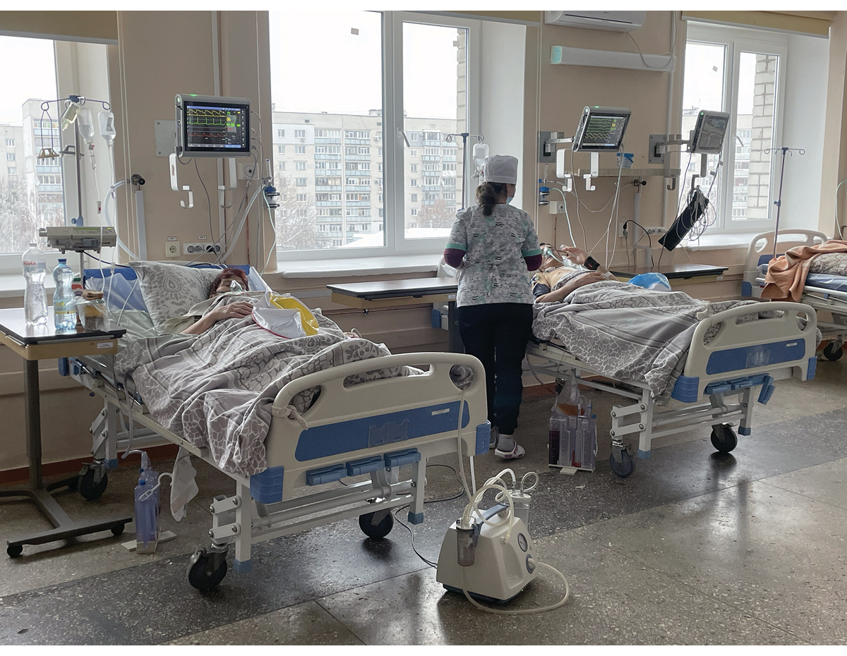 Figur 5.2 Nansen-programmet bidrar til å holde kritiske samfunnsfunksjoner i gang mens russiske angrep pågår. Dette sykehuset i Tsjernihiv-regionen er et av mange sykehus som fortsetter driften med støtte via Verdensbanken.