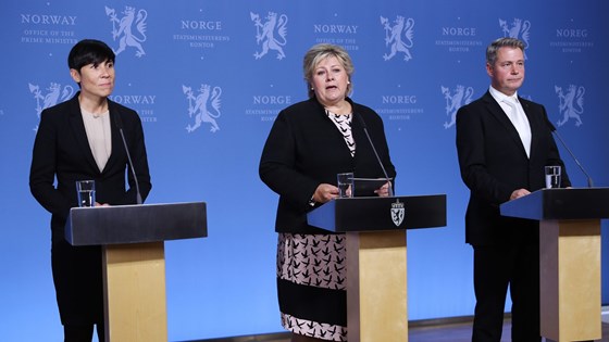 Statsminister Erna Solberg, justis- og beredskapsminister Per-Willy Amundsen og forsvarsminister Ine Eriksen Søreide presenterte regjeringens arbeid for sikkerhet og beredskap.