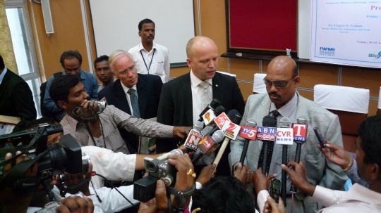 Minister Vedum (centre), Andhra Pradesh Minister for Minor Irrigation, T.G. Venkatesh and Norwegian Ambassador to India, Mr Eivind Homme met the press during the project launch in Hyderabad.