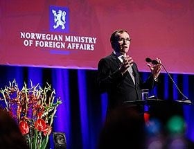 Foreign Minister Eide at the conference