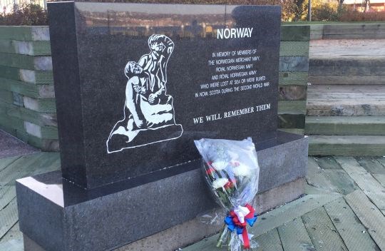 Minnesmerket er oppført for å minne de i den norske handelsflåten, marinen og hæren som mistet livet på havet eller ble gravlagt i Nova Scotia under krigen.