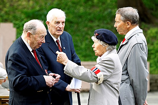 Veteraner fra Andre verdenskrig. - Foto: Torbjørn Kjosvold, Forsvarets mediesenter