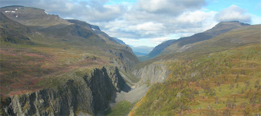 Sørdalen ved juvet Boldnoávzi. Foto: Hans Prestbakmo.