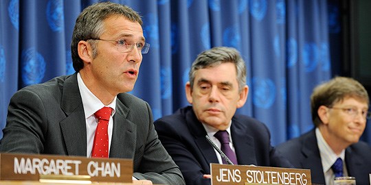 Jens Stoltenberg, Gordon Brown og Bill Gates. Foto: FN