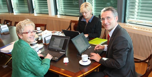 Partilederne under nettmøtet (Foto: Statsministerens kontor)