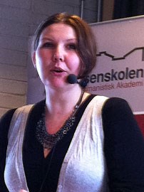 Gry Larsen på Nansenskolen 18.03.2011. Foto: UD
