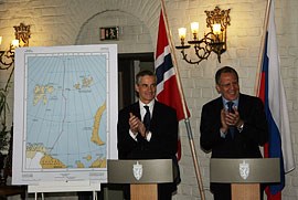 Norwegian Foreign Minister Jonas Gahr Støre and Russian Foreign Minister Sergei Lavrov exchanged the instruments of ratification of the Treaty on Maritime Delimitation and Cooperation in the Barents Sea and the Arctic Ocean. Photo: K.Elsebutangen, MFA, Oslo