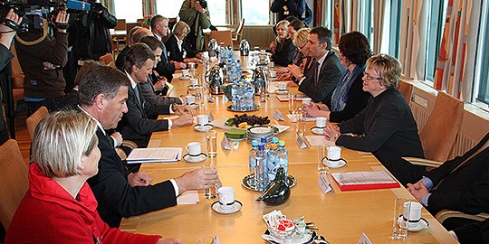 Næringslivsledere i møte på Statsministerens kontor. Foto: SMK