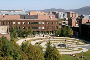 Universitetet i Tromsø (Foto: Lars Nordmo)