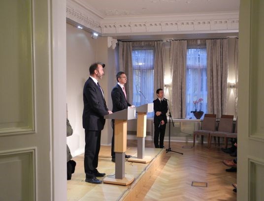Pressekonferanse med nærings- og handelsminister Trond Giske og statsminister Jens Stoltenberg