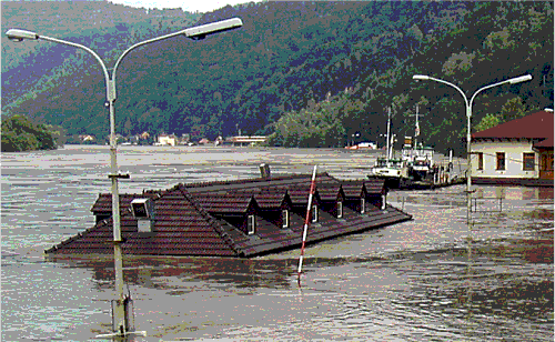 Figur 6.1 Store deler av Europa ble rammet av flom sommeren 2002.