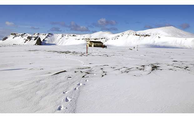 Figure 7.2 EGNOS-stasjonen på Jan Mayen
