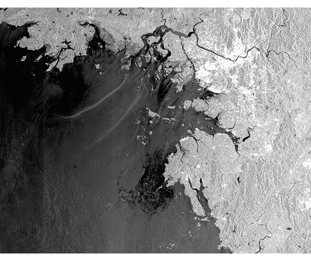 Figur 4.5 Satellittbilde av oljesøl utenfor Sør-Korea