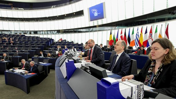 Fra åpningen av plenumssesjonen i Europaparlamentet 9. mars 2015.