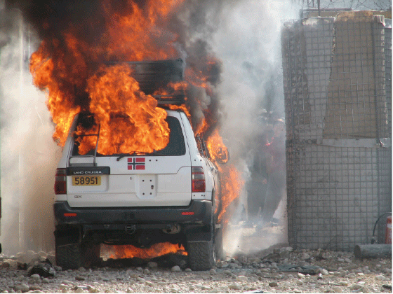 Figur 8.7 Angrepet på «Banken» i februar 2006 viste at PRTet ikke var satt opp for å håndtere slike sikkerhetsutfordringer. I 2007 flyttet PRTet til et sikrere område utenfor Maimana sentrum. 