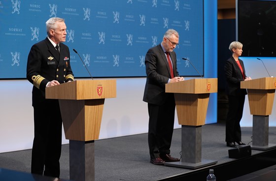 Rear Admiral Nils Andreas Stensønes (head of the Norwegian Intelligence Service), Hans Sverre Sjøvold (head of the Norwegian Police Security Service) and Sofie Nystrøm (Director General of the Norwegian National Security Authority) , presenting their assessments.