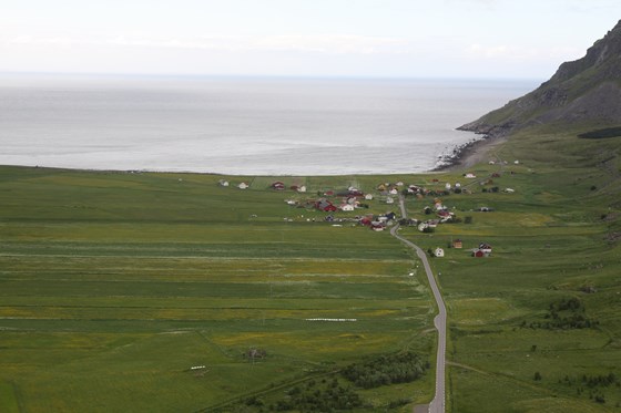 Fylkesmannen i Nordland følger opp nye, nasjonale jordvernmål på Unstad i Lofoten.