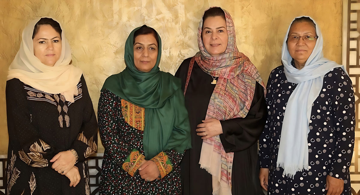 Figur 5.12 Fire kvinner deltok i Republikkens forhandlingsdelegasjonen i Doha, fra venstre: Fawzia Koofi, Sharifa Zurmati, Fatima Gailani og Habiba Sarabi