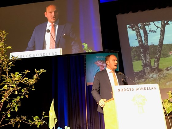 Landbruks- og matminister Jon Georg Dale holder i dag et innlegg på Norges Bondelag sitt årsmøte. 