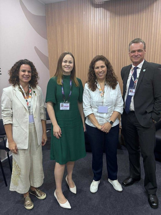 Møte med Brasils moderniseringsminister Esther Dweck (tredje fra høyre) Tema for møtet var statlig eierskap og norske lærdommer.