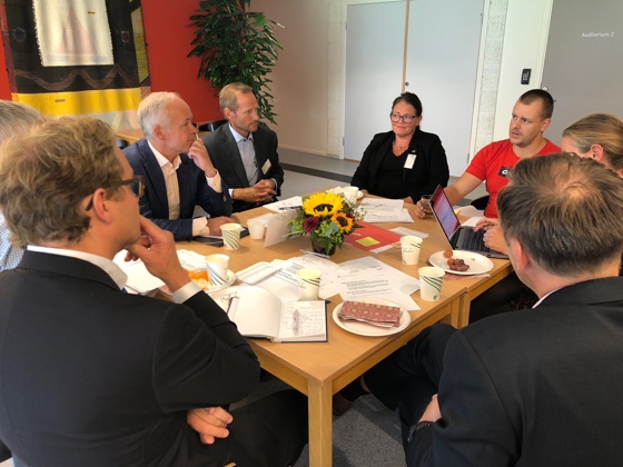 På Fagskolen Innlandet på Gjøvik fikk kunnskaps- og integreringsminister Jan Tore Sanner mange gode innspill. 