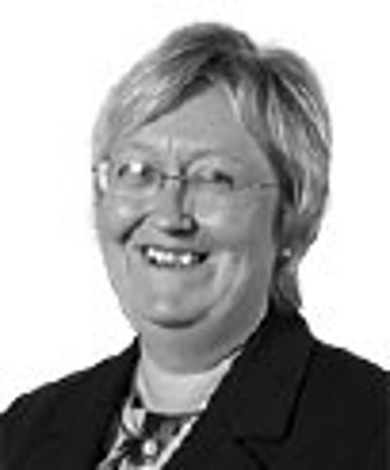 Portrett av fiskeriminister Elisabeth Aspaker