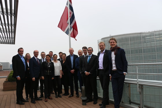 Energi- og miljøkomiteen under sitt besøk 11.-13. april. Foto: EU-delegasjonen. 