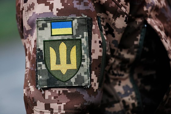 Ukrainsk badge på uniform