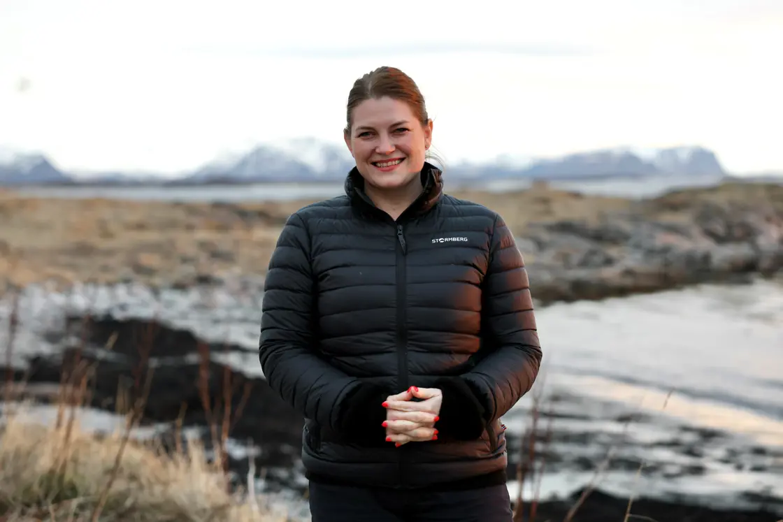 Næringsminister Cecilie Myrseth på Andøya i forkant av oppskytingen.