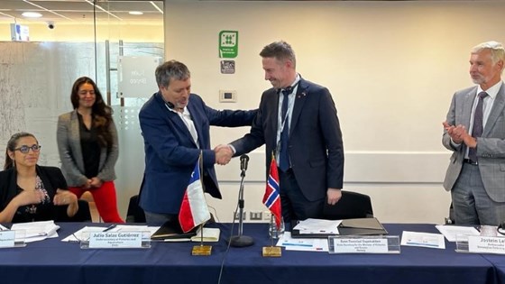 Chile og Norge har signert en ny samarbeidsavtale om fiskeri og havbruk