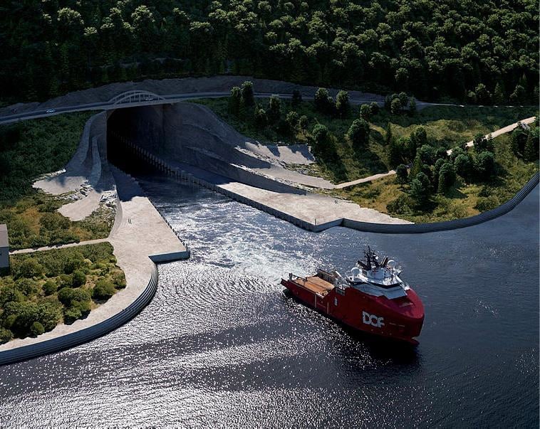 Et bilde som inneholder utendørs, reiser

Automatisk generert beskrivelse