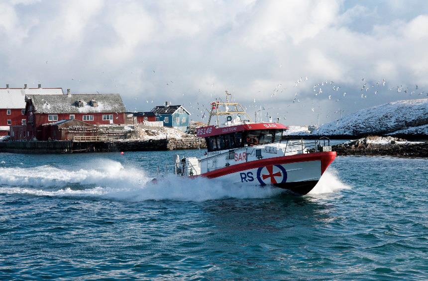 Et bilde som inneholder utendørs, himmel, vann, båt

Automatisk generert beskrivelse