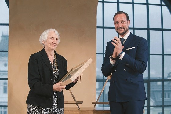 H.R.H. Crown Prince Haakon Magnus presents the 2017 Holberg Prize to Onora O’Neill