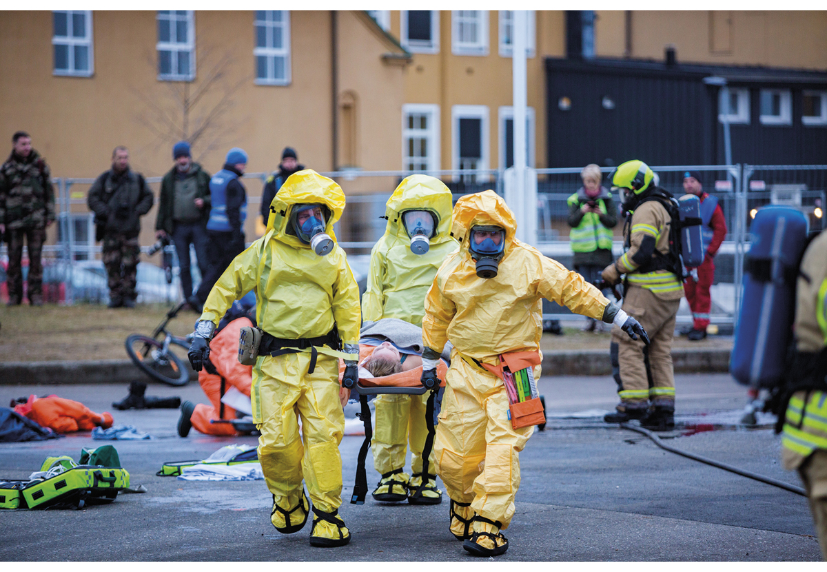 Figur 4.12 Lokale nødetater og redningstjenesten øver på en atomhendelse i Norge.