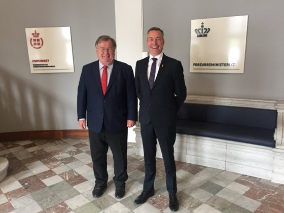 Forsvarsminister Frank Bakke-Jensen besøkte sin danske kollega Claus Hjort Frederiksen i København.