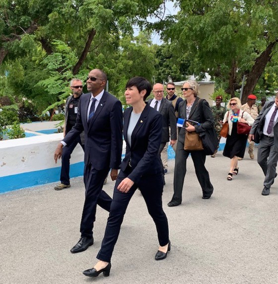 Minister of Foreign Affairs Ine Eriksen Søreide with Somalia's Prime Minister Hassan Ali Khaire in Mogadishu. Credit: Svein Michelsen, MFA
