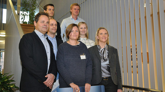 Fra venstre 1. rekke: Ole Hartvig Bakke fra Skoglauget , Søren Bang-Acton, Elisabeth Schmidt, Ingeborg Anker-Rasch og landbruks- og matminister Sylvi Listhaug. Bak: Simon Andersson og Tor Gunnar Bjøre. Andreas Granli var ikke til stede under utdelingen.