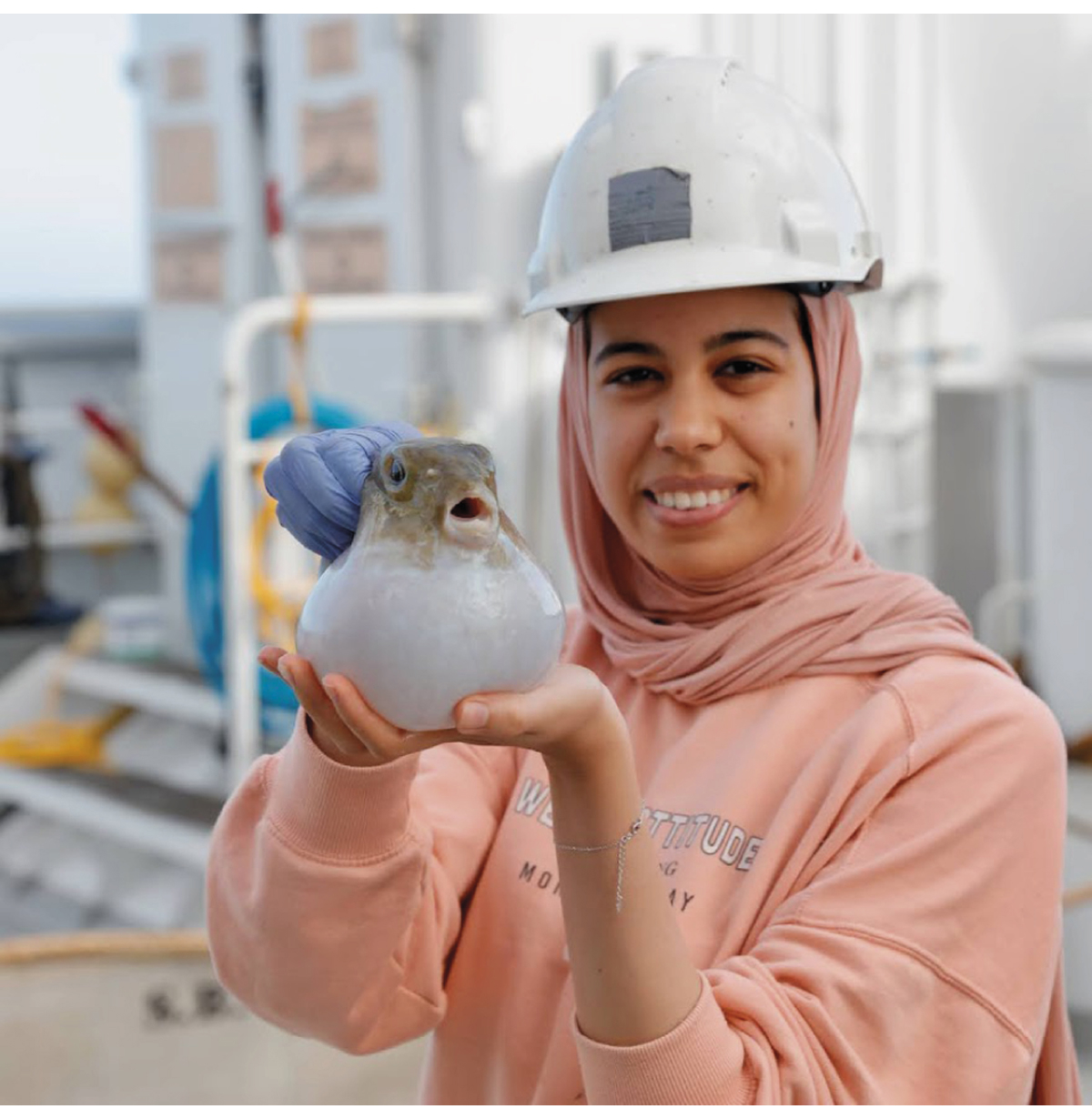 Figur 2.10 Den marokkanske PhD-studenten Chaimaa Jamal med interessant fangst.
