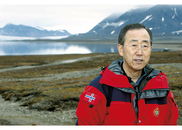 Figure 1.1 Secretary-General Ban Ki-moon visits Ny-Ålesund, 2009. 
