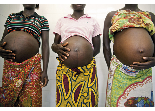 Figure 3.5 Pregnant women in Bongouanou, Côte d’Ivoire, 2012.