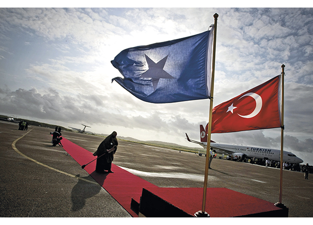 Figur 4.5 Tyrkia er blitt en stor bidragsyter i Somalia. Mogadishu, Somalia, 2011. 