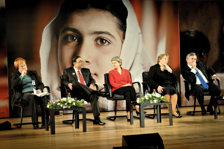 Figur 3.4 Pakistanske Malala Yousafzai – et sterkt eksempel på unges engasjement og kamp for sine  rettigheter. Mange verdensledere har latt seg inspirere av hennes mot.