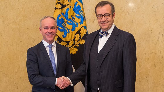 Statsråd Jan Tore Sanner og Estlands president Toomas Hendrik Ilves