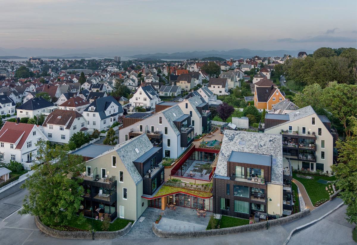 Bilde 34: Vålandstun seniorboliger, Stavanger. Byggherre: Ineo Eiendom AS. Arkitekt/landskapsarkitekt: Haga & Grov AS/Smedsvig landskapsarkitekter AS. Foto: Sindre Ellingsen