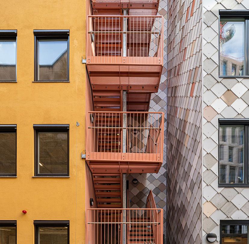 Bilde 7: Kristian August gate 13, Oslo. Utbygger: Entra ASA. Arkitekt/landskapsarkitekt: Mad AS/Asplan Viak AS. Foto: Kyrre Sundal/Mad arkitekter AS