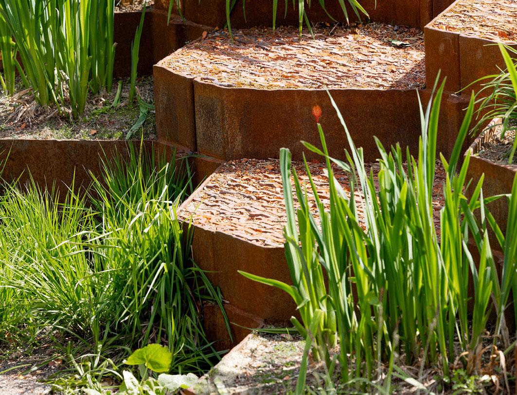 Photo of Vollebekk torg, Oslo. Developer: OBOS Nye Hjem AS. Landscape architect: Studio Oslo landskaps-arkitekter AS. Photo: Stine Østby