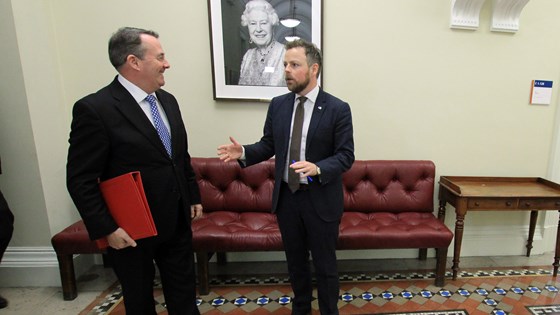 Næringsminister Torbjørn Røe Isaksen og den britiske handelsministeren Liam Fox.